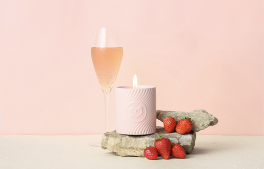 SENSUAL MASSAGE CANDLE STRAWBERRIES & CHAMPAGNE